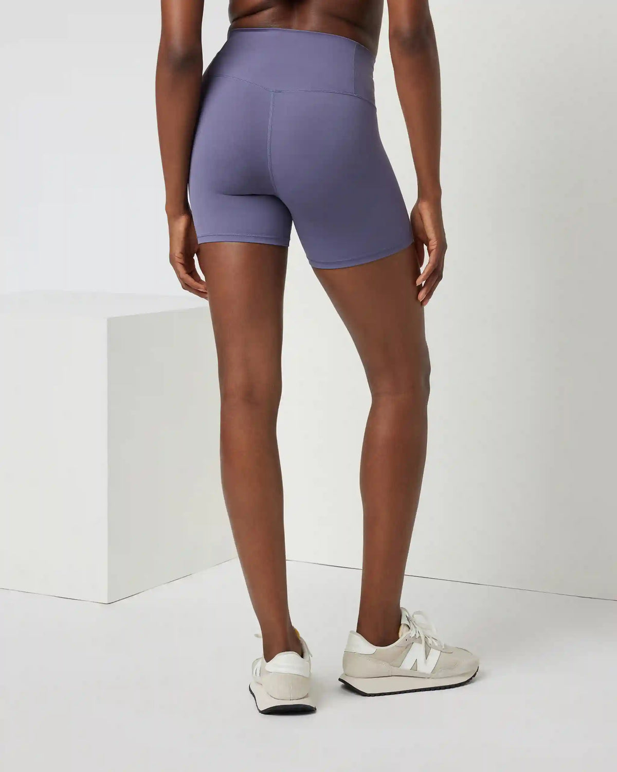 Vuori AllTheFeels™ Short 4"