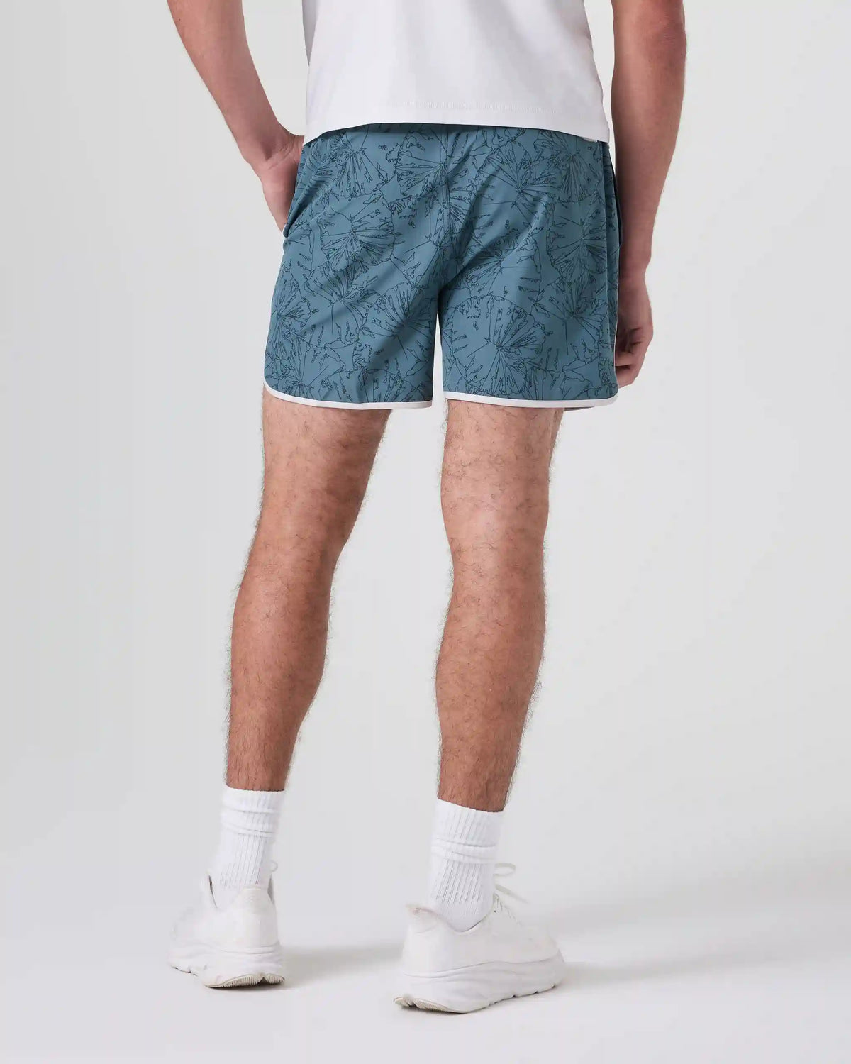 Banks Short Unlined 5"