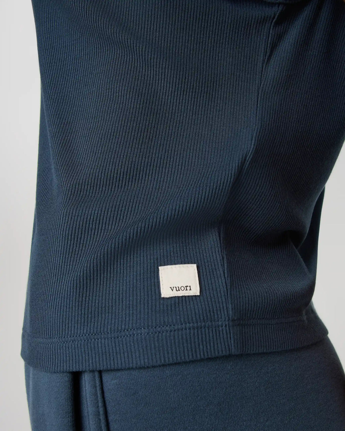 Cove Asymmetric Top