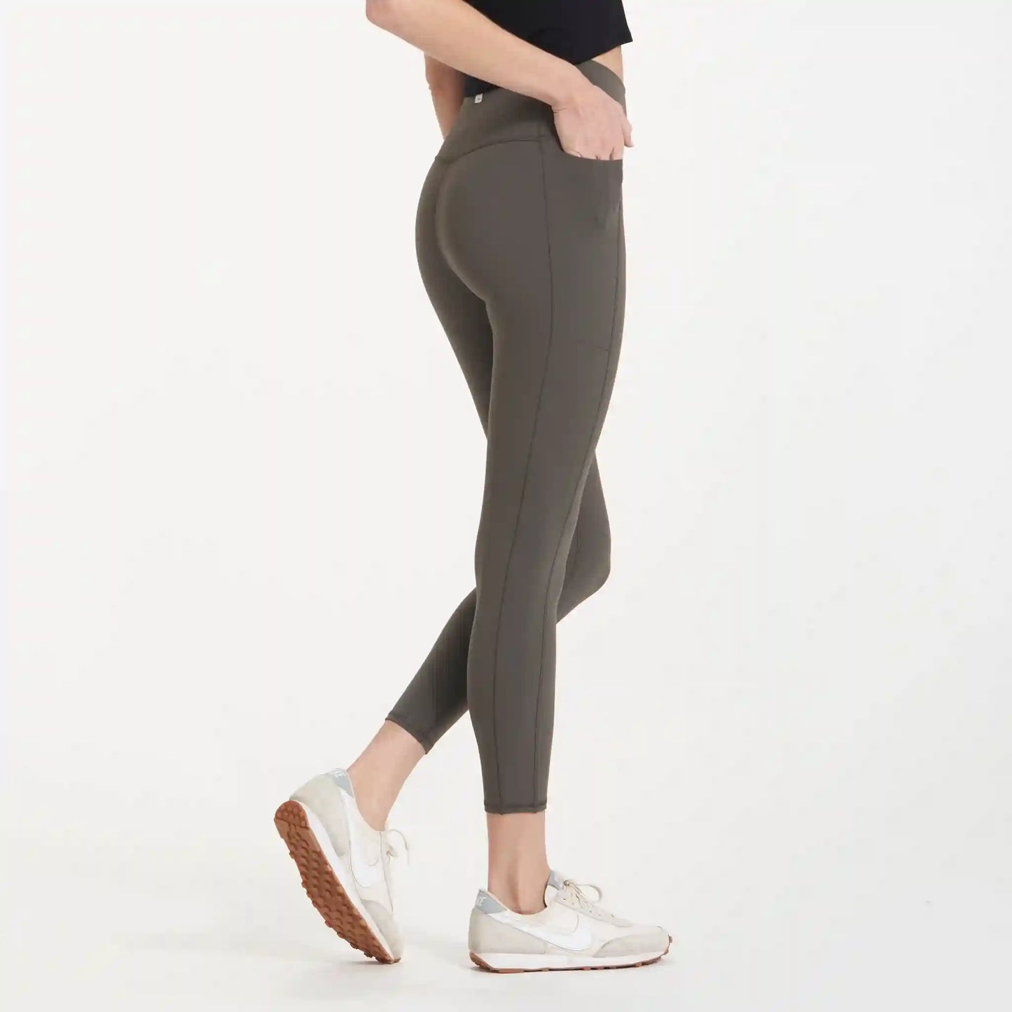 Studio Pocket Legging-Short