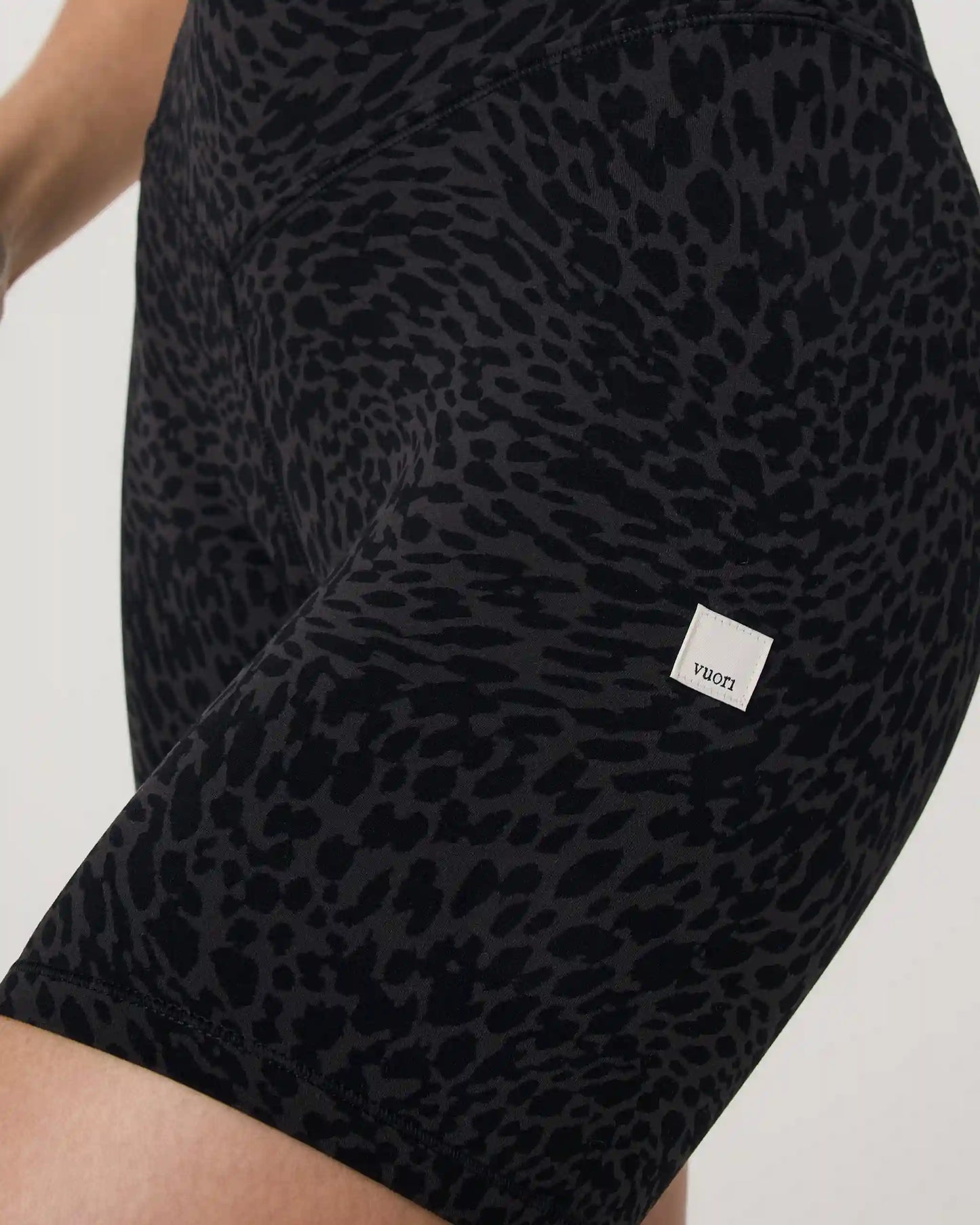 Vuori AllTheForm™ Short 6"