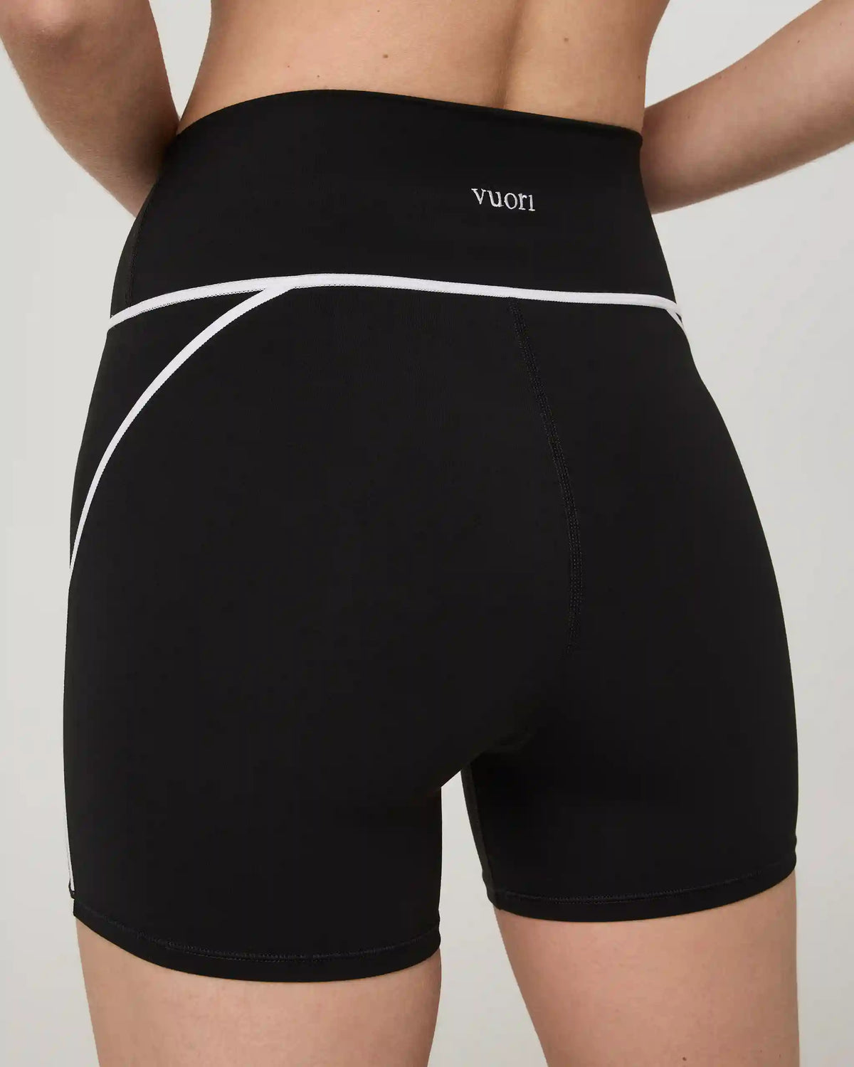 Vuori AllTheFeels™ Linework Short 4"