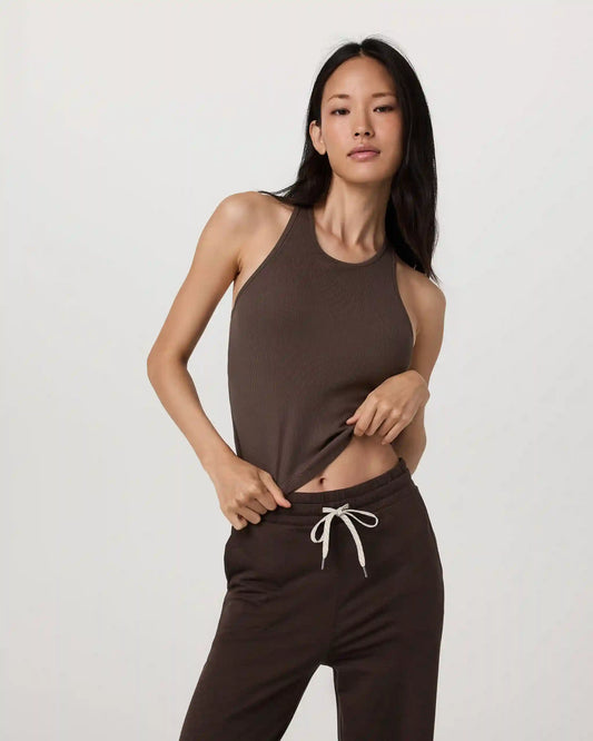 Pose Plyo Tank