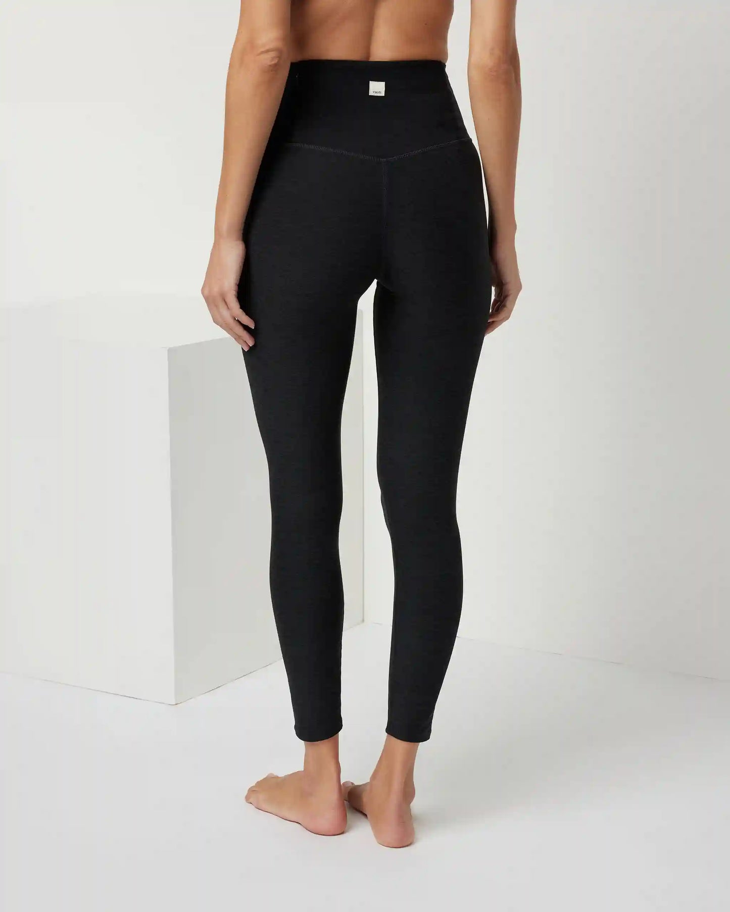 Clean Elevation Legging
