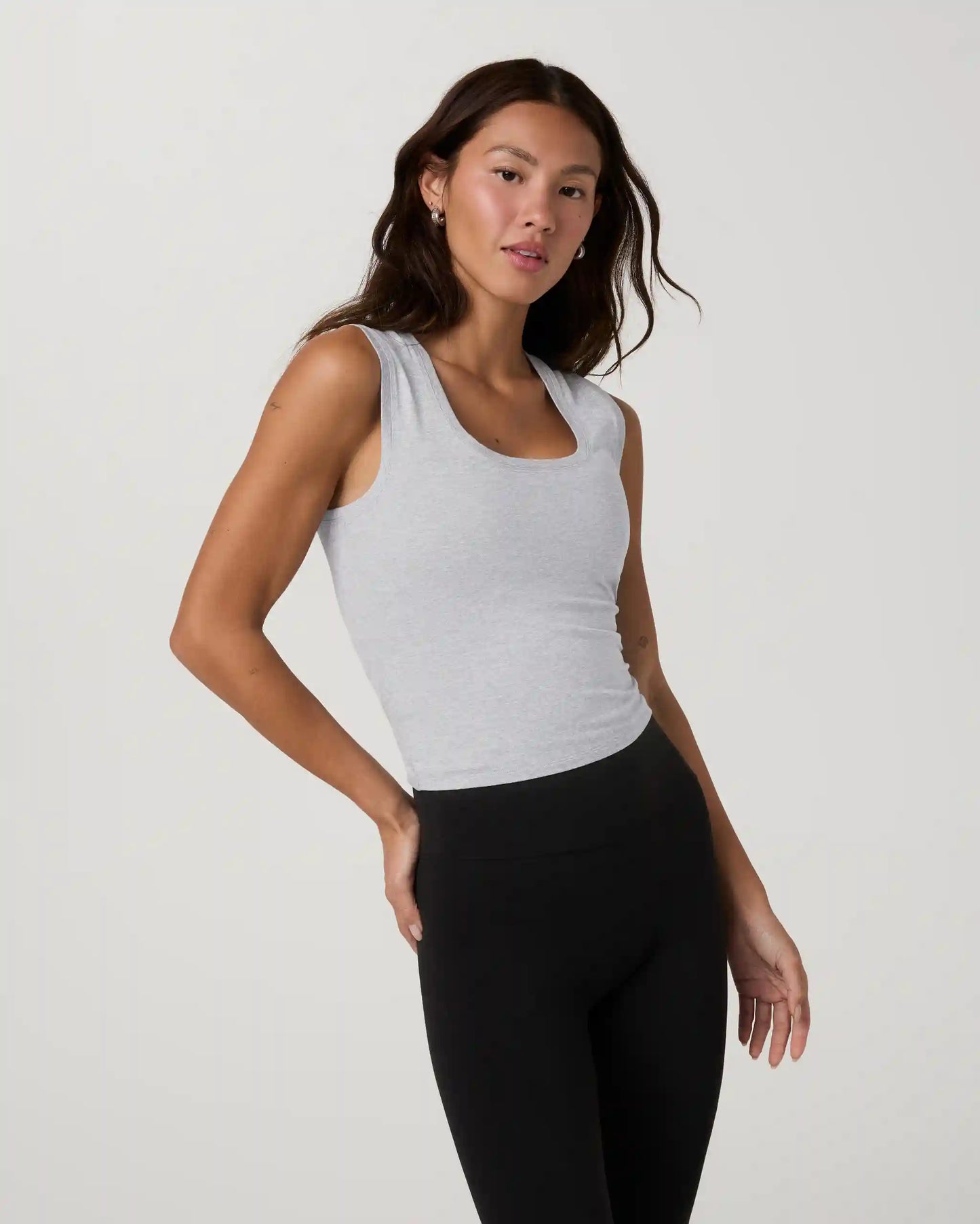Halo Essential Scoop Tank