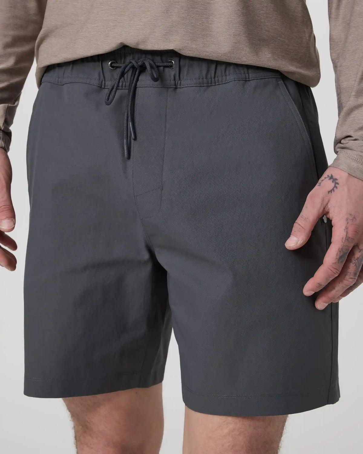 Cascade Crinkle Elastic Waist Short 8"