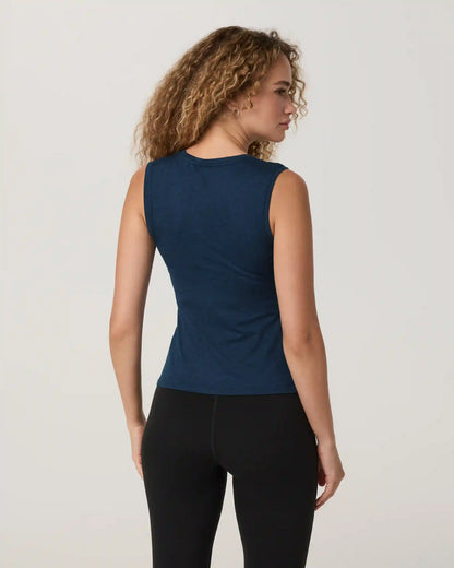 Halo Essential Scoop Tank Long
