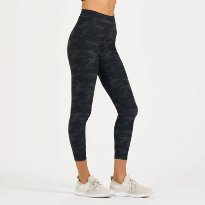 Clean Elevation Legging-Short