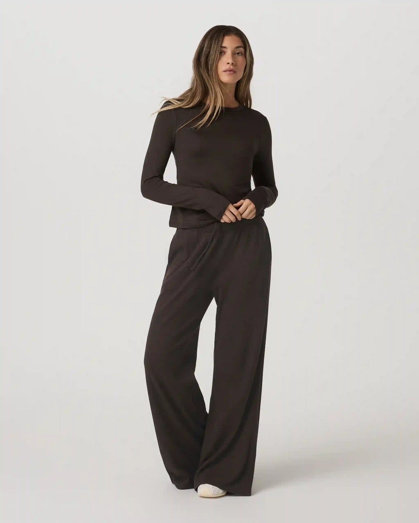 Long Sleeve Halo Essential Crew Tee