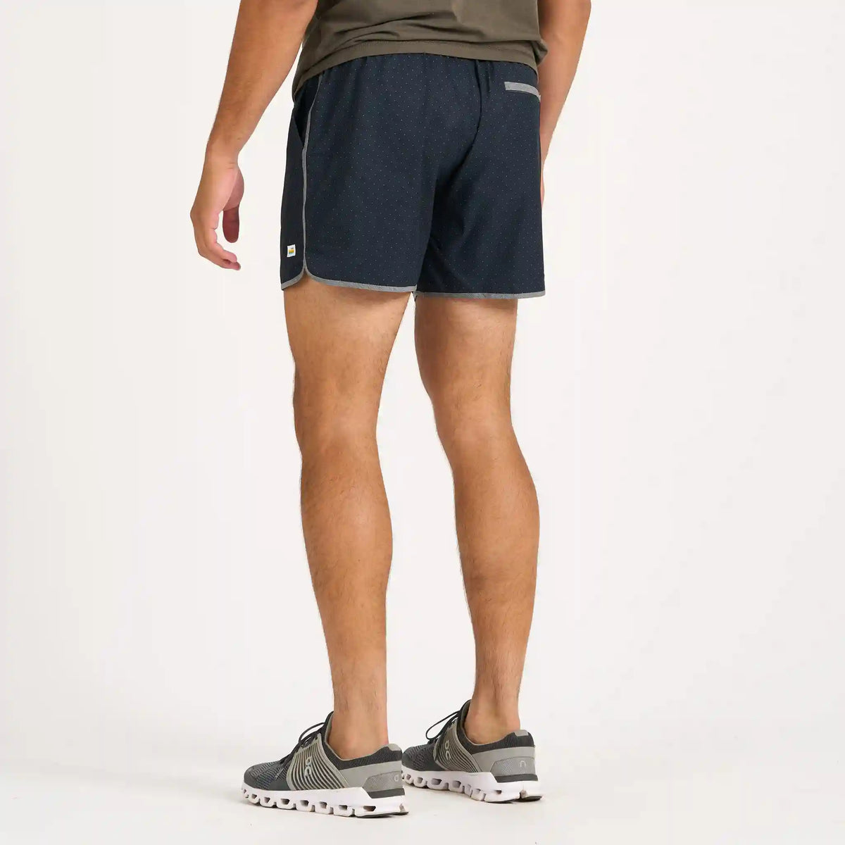 Banks Short Unlined 5"