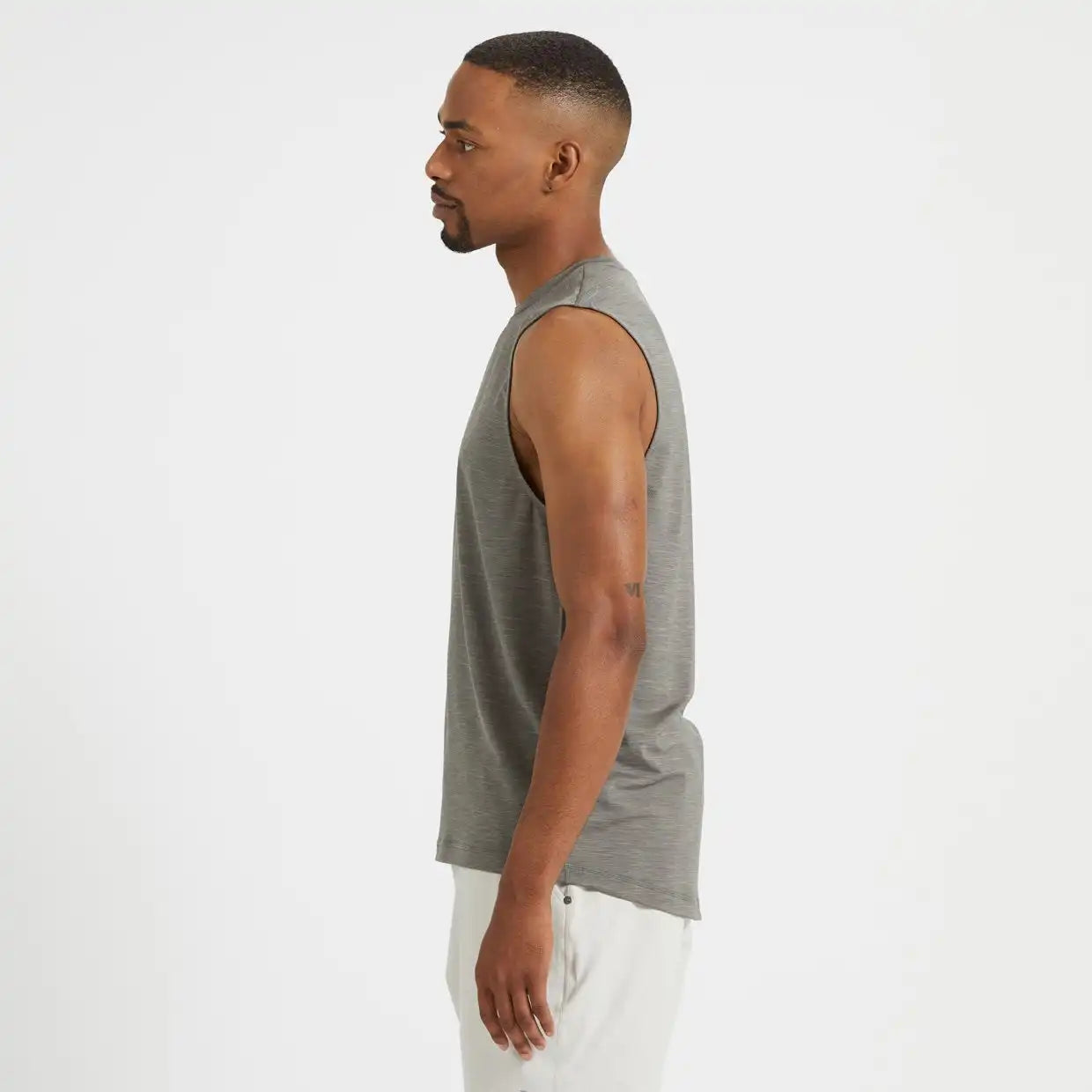 Zephyr Muscle Tee