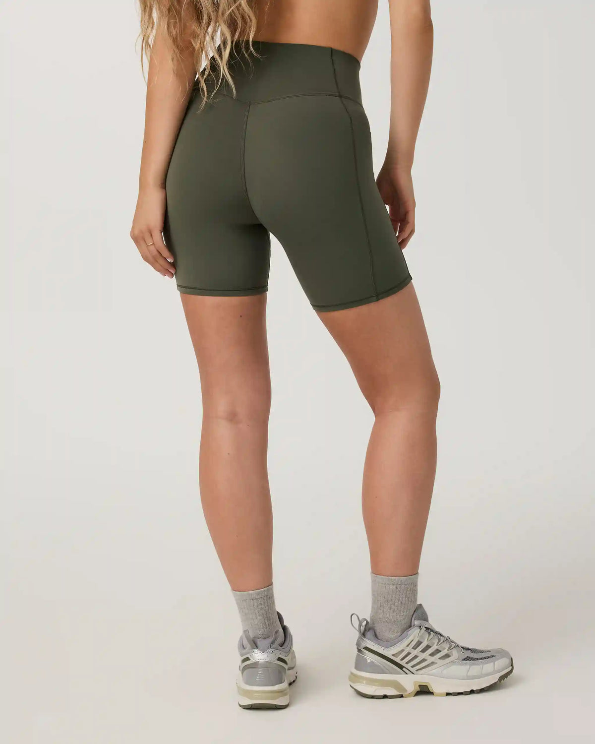 Vuori AllTheForm™ Pocket Short 6"