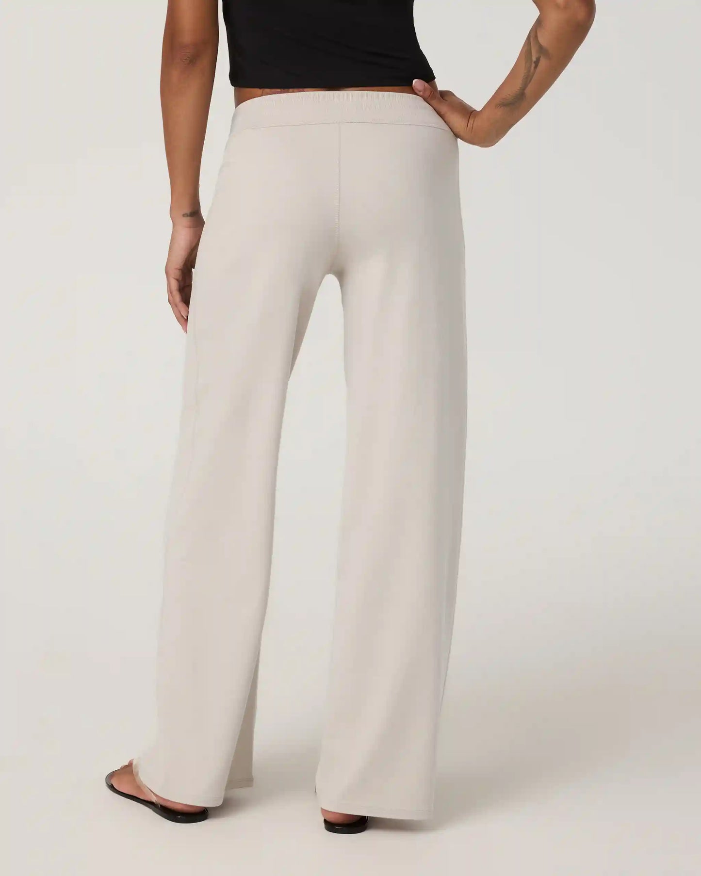 Halo Low Rise Straight Leg Pant - Short