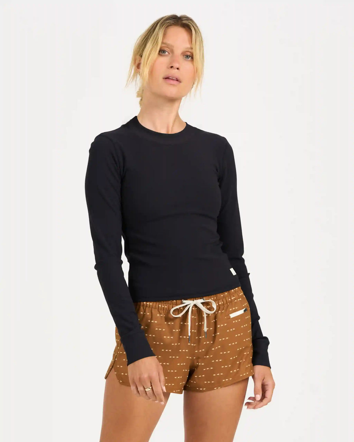 Long-Sleeve Pose Fitted Tee