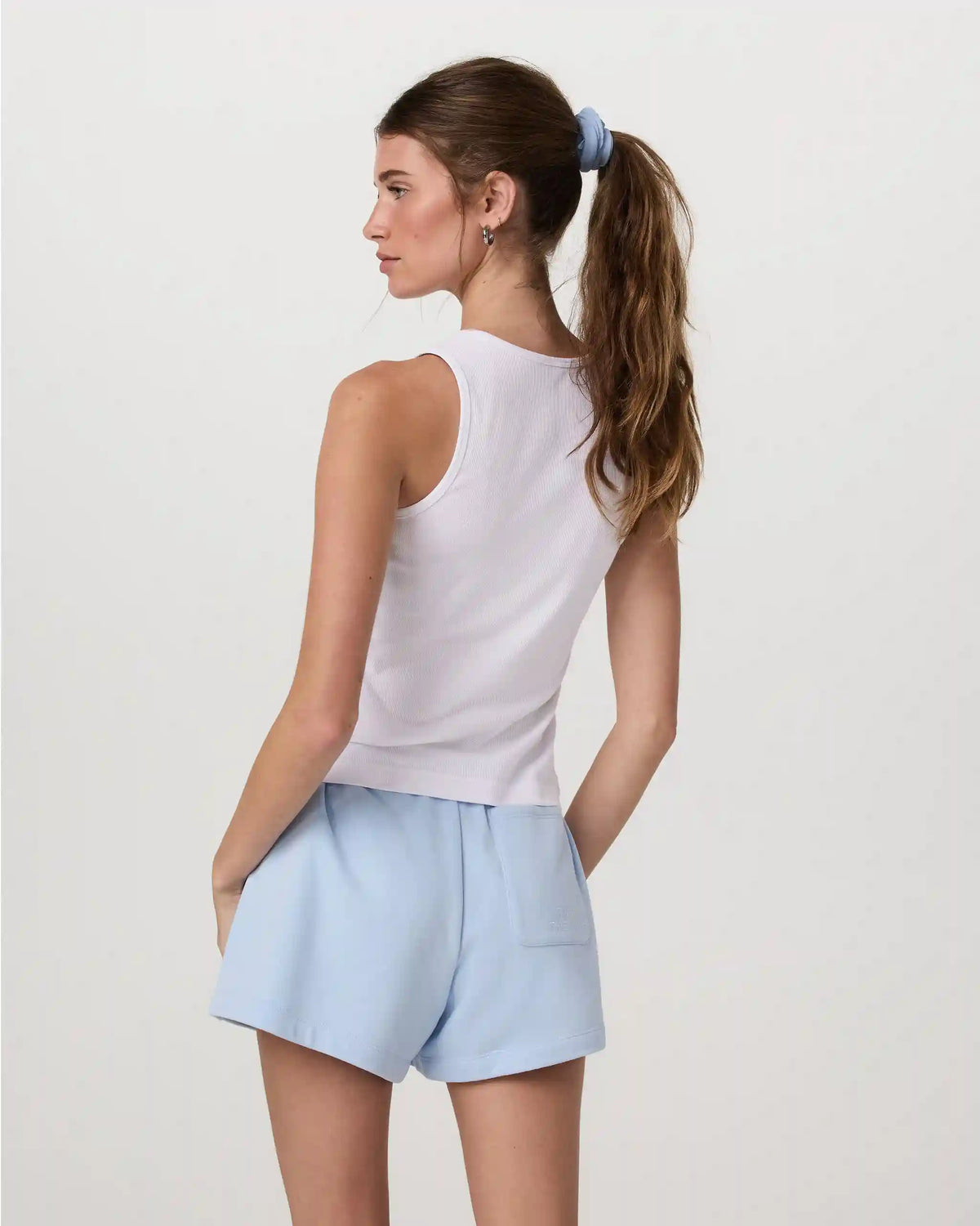 Pose Layering Tank