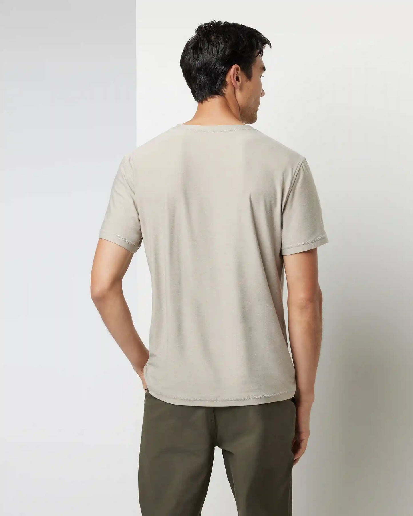 Strato Tech V-Neck Tee