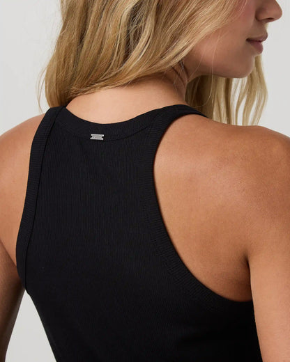 Cove Layering Tank