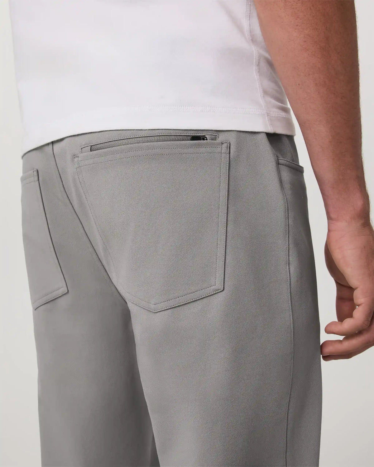Vuori Meta™ Twill Pant Classic Fit 32"