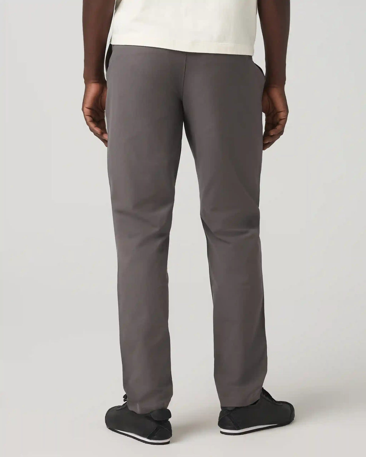 Vuori Meta™ Elastic Waist Pant Classic Fit 32"