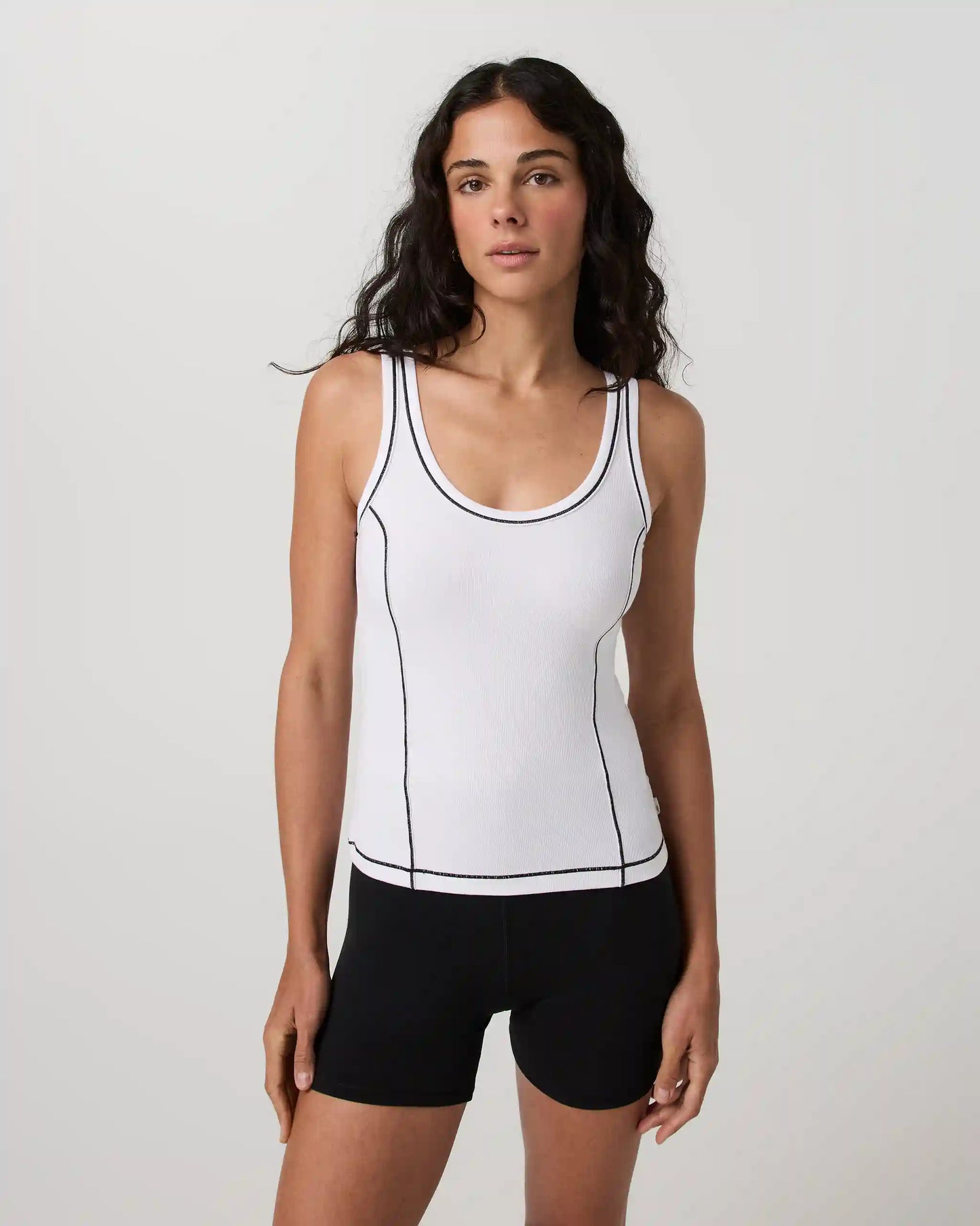 Pose Seams Tank